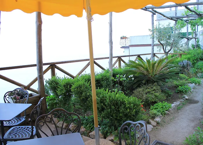 L'antico Borgo Dei Limoni 4*