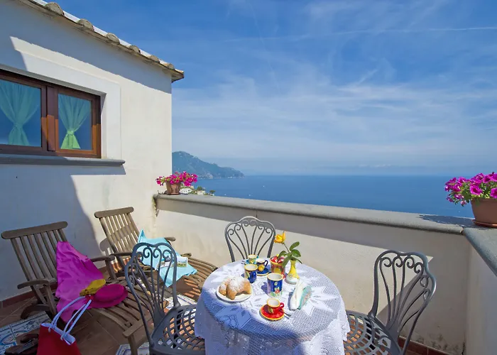 Bed and Breakfast L'antico Borgo Dei Limoni 4*