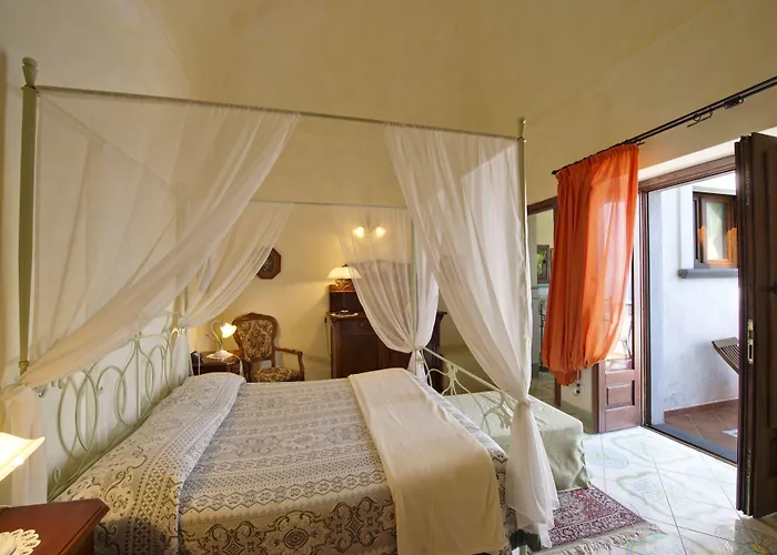 L'antico Borgo Dei Limoni Bed and Breakfast