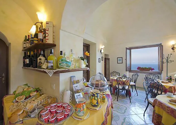 Bed and Breakfast L'antico Borgo Dei Limoni 4*