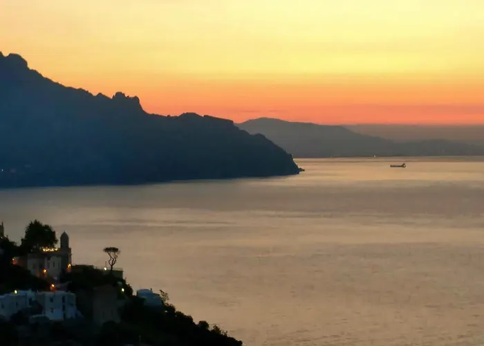 L'antico Borgo Dei Limoni Bed and Breakfast