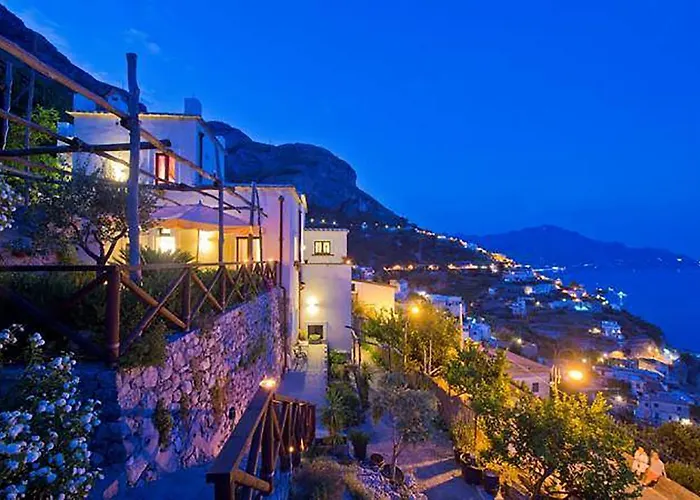 L'antico Borgo Dei Limoni 4*