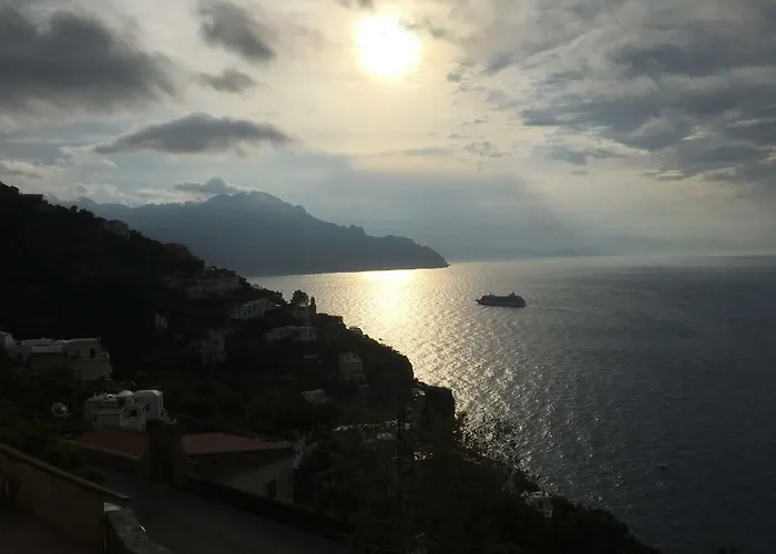 L'antico Borgo Dei Limoni Bed and Breakfast 4*