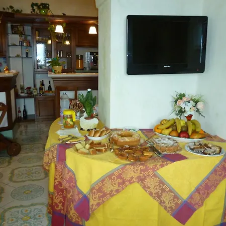 Bed & Breakfast L'antico Borgo Dei Limoni 2*