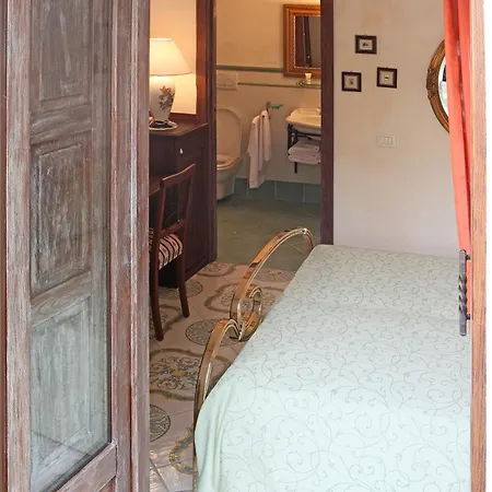 Bed & Breakfast L'antico Borgo Dei Limoni 2*