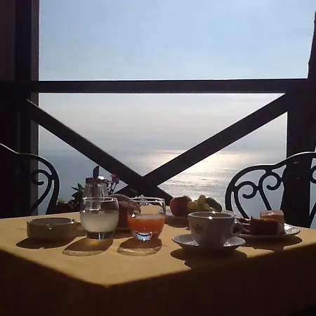 Bed & Breakfast L'antico Borgo Dei Limoni 2*