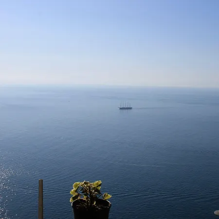 L'antico Borgo Dei Limoni Bed & Breakfast