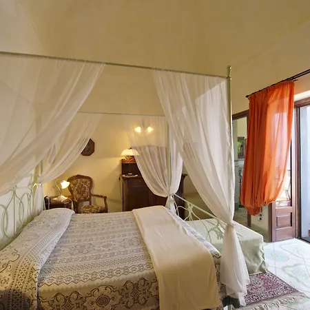 L'antico Borgo Dei Limoni Bed & Breakfast