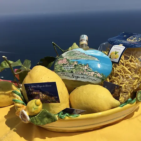 L'antico Borgo Dei Limoni Frühstückspension 4*