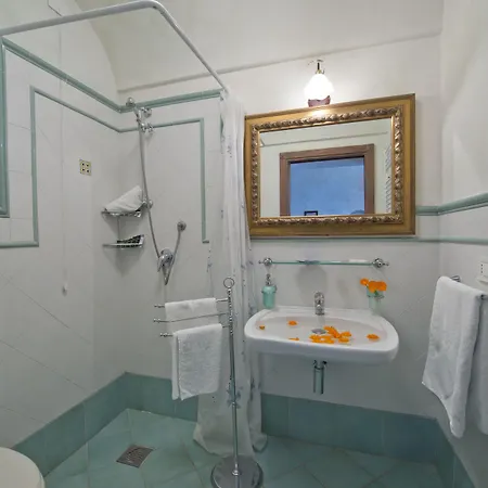 L'antico Borgo Dei Limoni