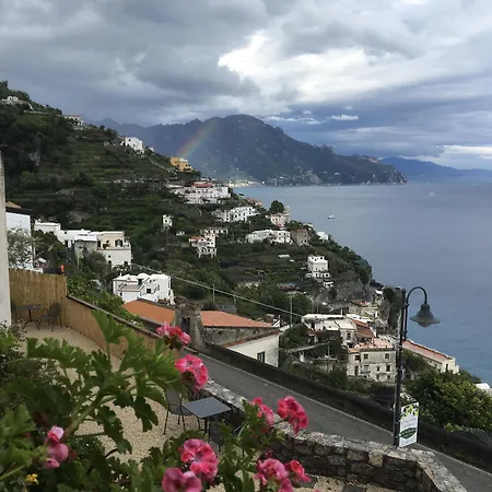 Frühstückspension L'antico Borgo Dei Limoni 4*