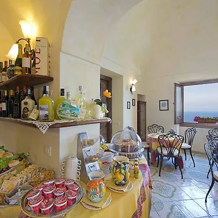 Frühstückspension L'antico Borgo Dei Limoni 4*