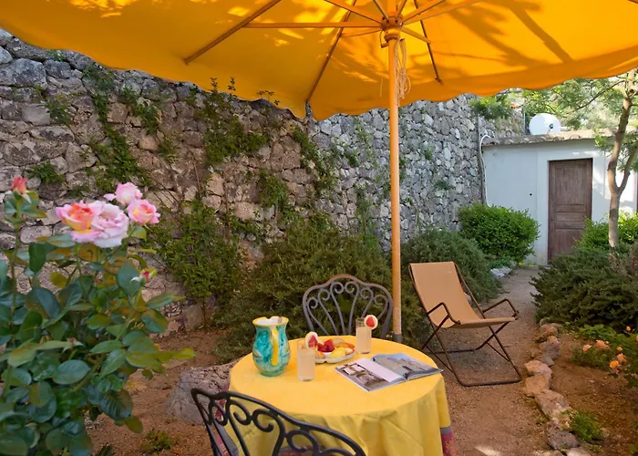 L'antico Borgo Dei Limoni 4*