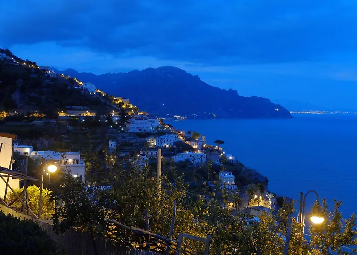 L'antico Borgo Dei Limoni Bed & Breakfast 4*