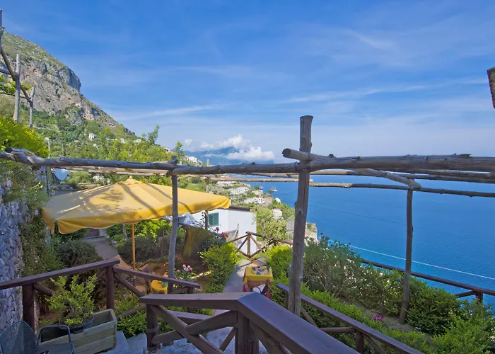 L'antico Borgo Dei Limoni Bed & Breakfast