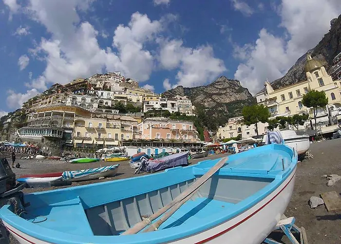 Bed & Breakfast L'antico Borgo Dei Limoni 4*