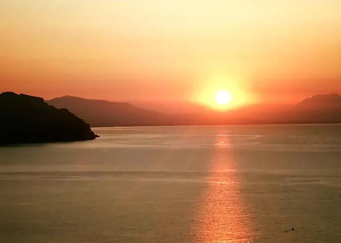 L'antico Borgo Dei Limoni Bed & Breakfast 4*