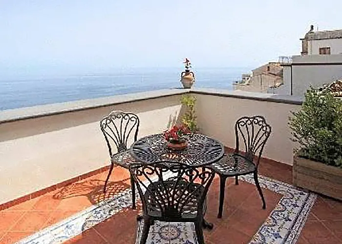 L'antico Borgo Dei Limoni Bed & Breakfast